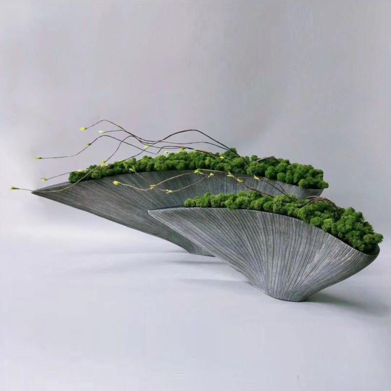 Nordic Shaped Resin Vase