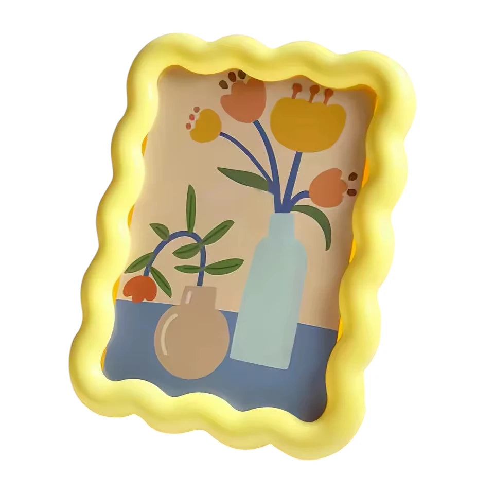 Cream Style Wavy Acrylic Photo Frame