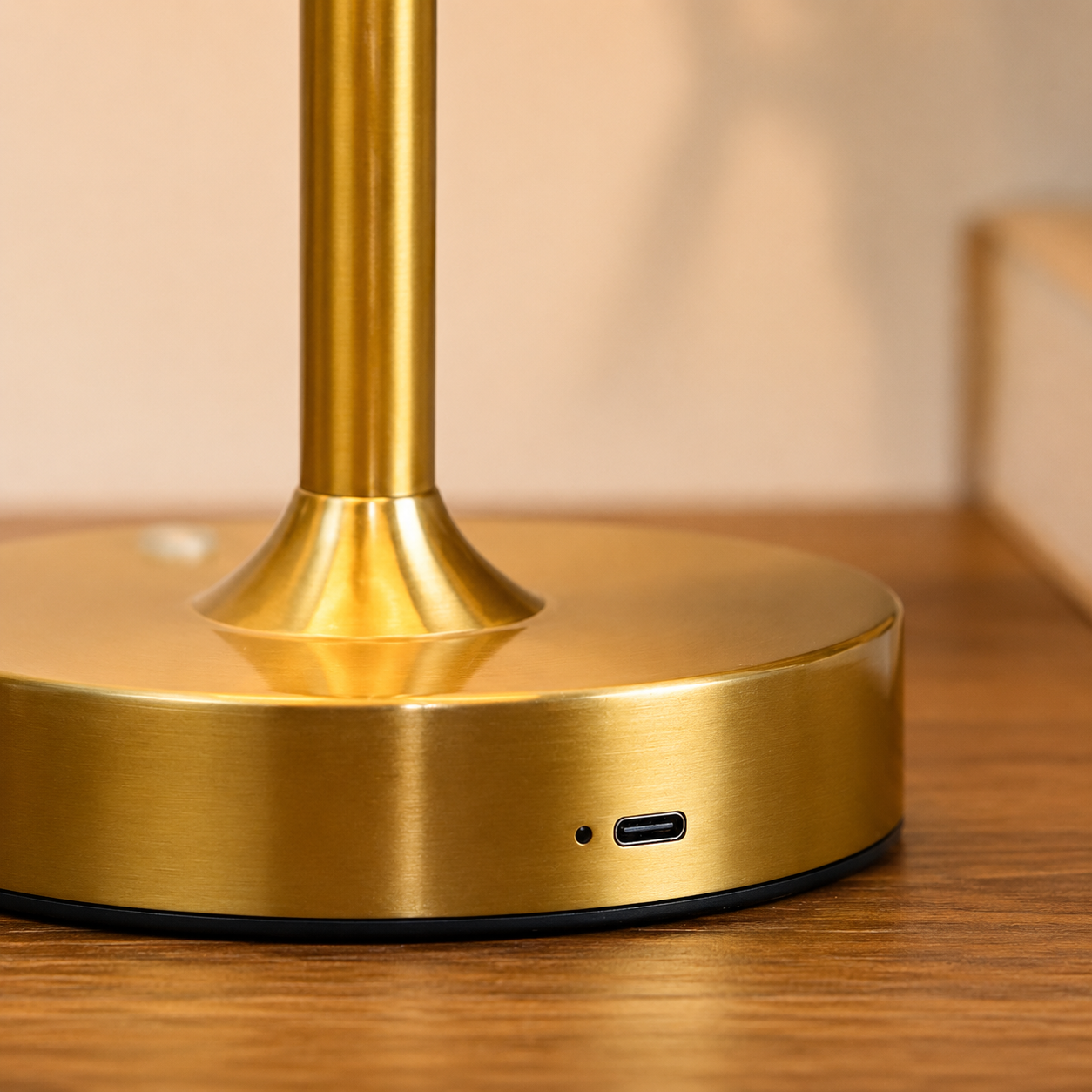 Lumière Cordless Table Lamp