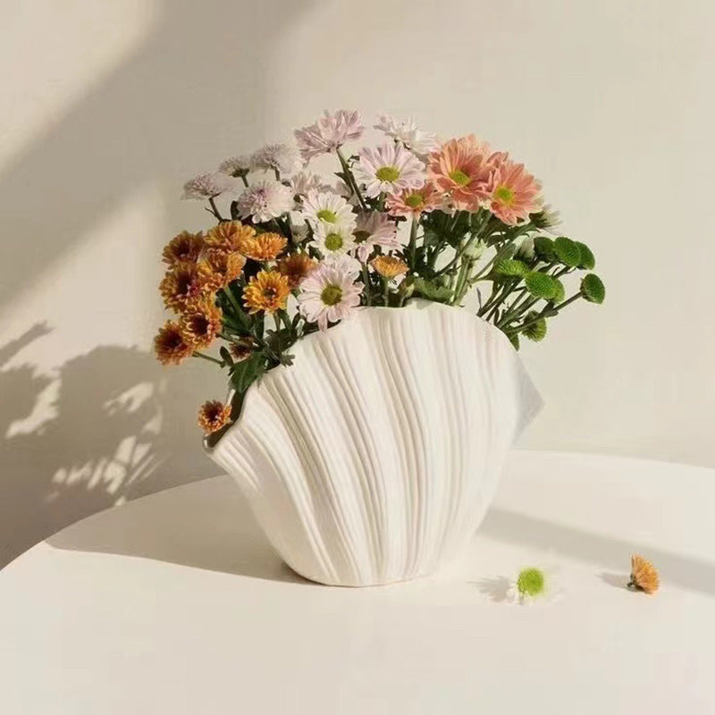 Changhong Shell Ceramic Vase