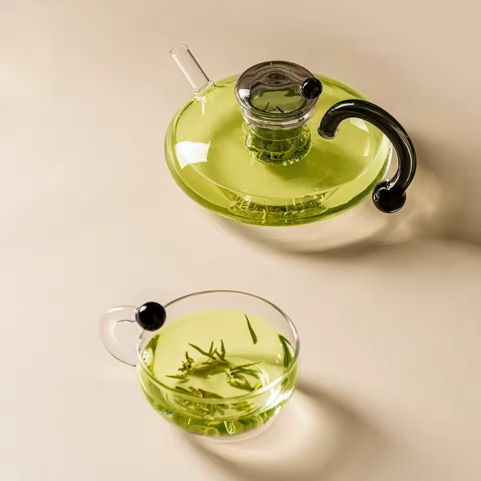 Nordic High-Borosilicate Glass Teapot | Mouse Tail Handle