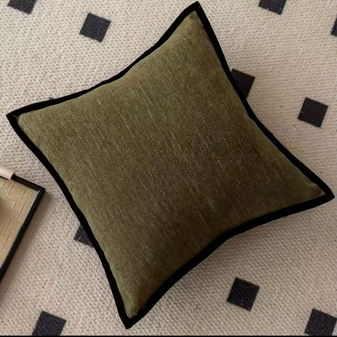 Serrado Cushion – Modern Decorative Throw Pillow