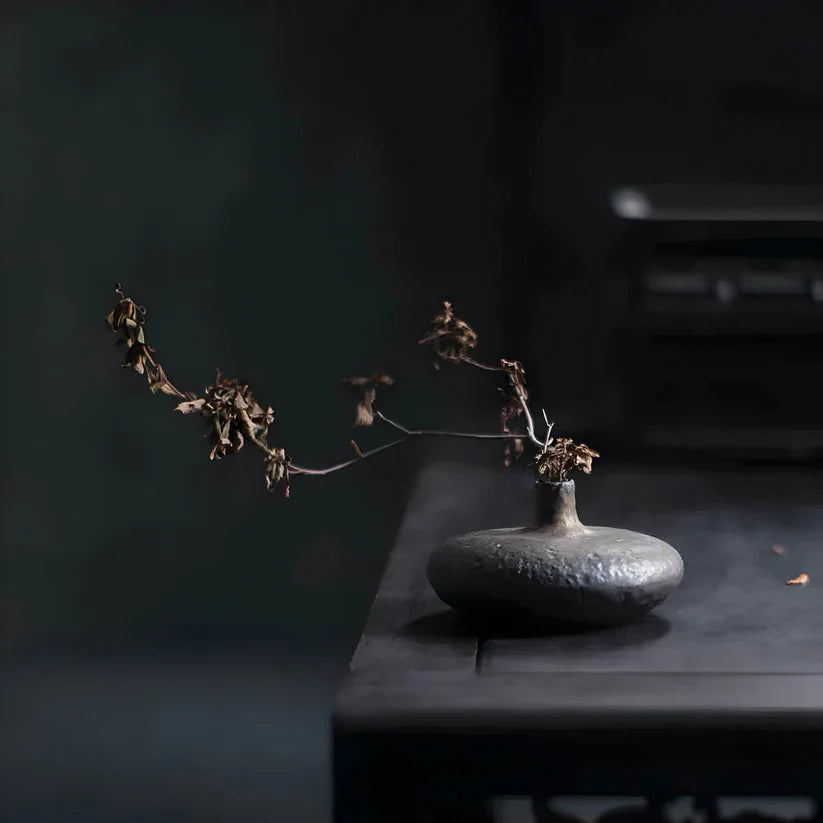 Textured Iron Bud Vase – Modern Minimalist