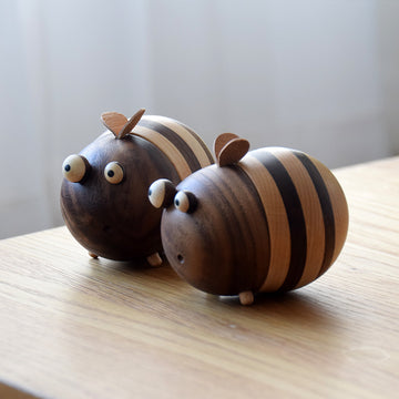 Wooden Bee Toothpick Holder