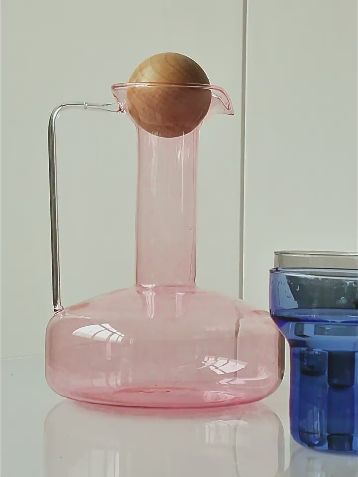 Swan Glass Carafe – 1.5L Nordic Borosilicate Water Pitcher